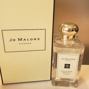 Jo Malone English Pear and Fressia